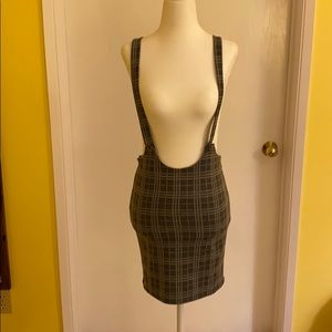 Low rise overall-style plaid skirt